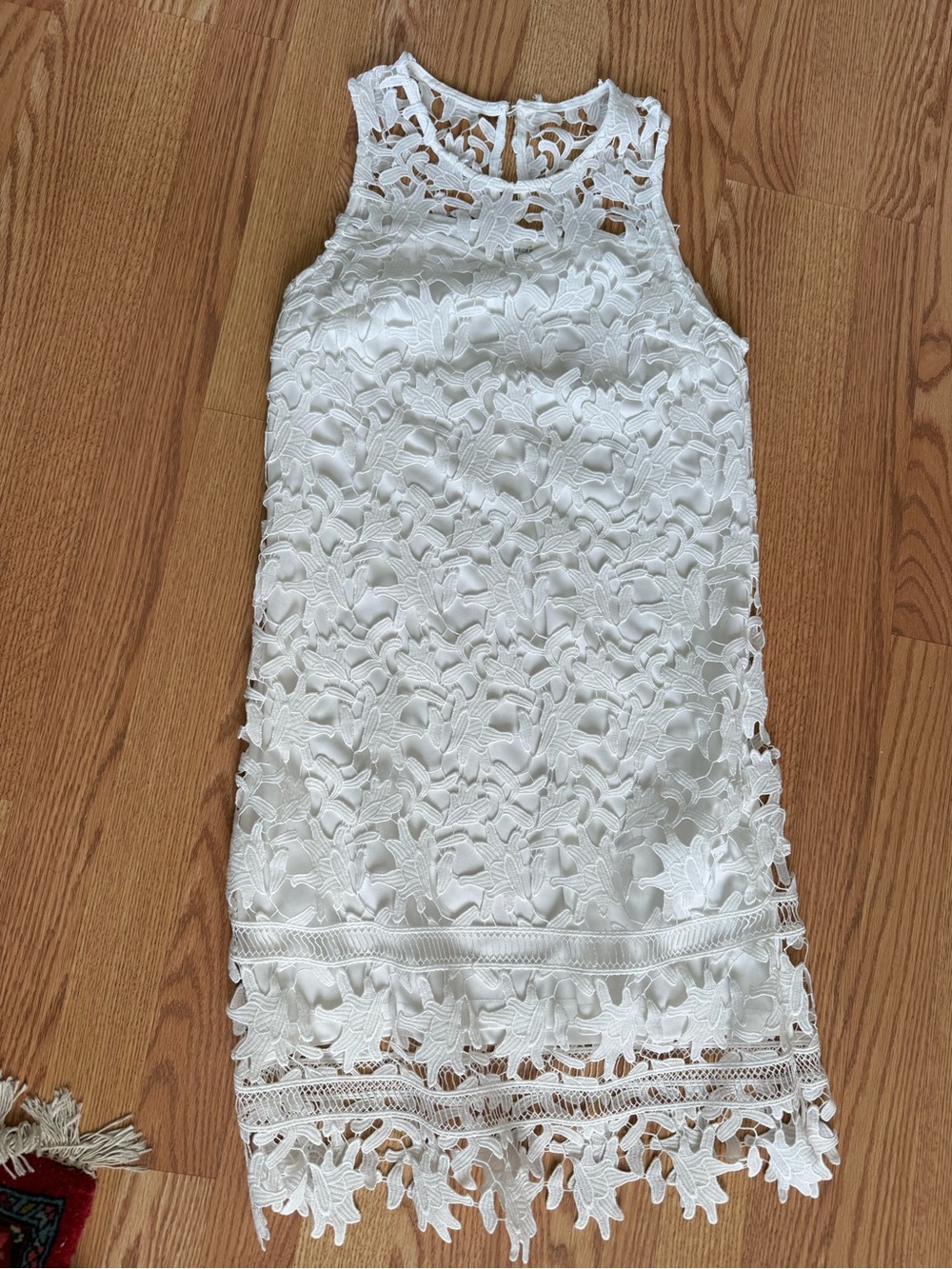 Francesca's Collections White Floral Lace High-Neck Cocktail Dress